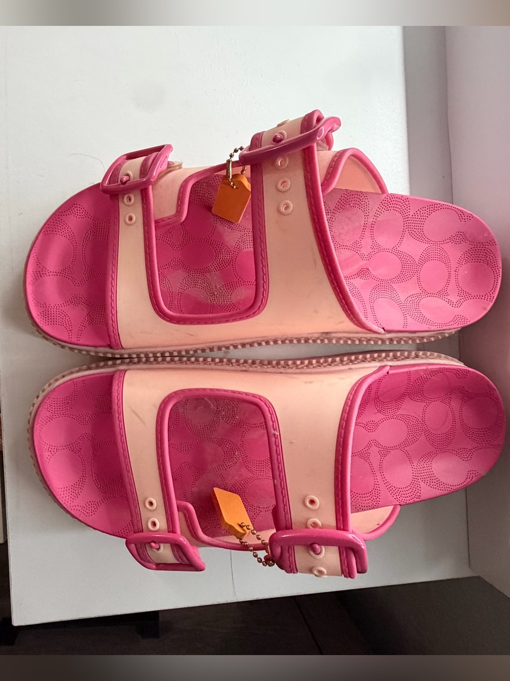 Accessories Subcategory Classification - Picture 2 of 5